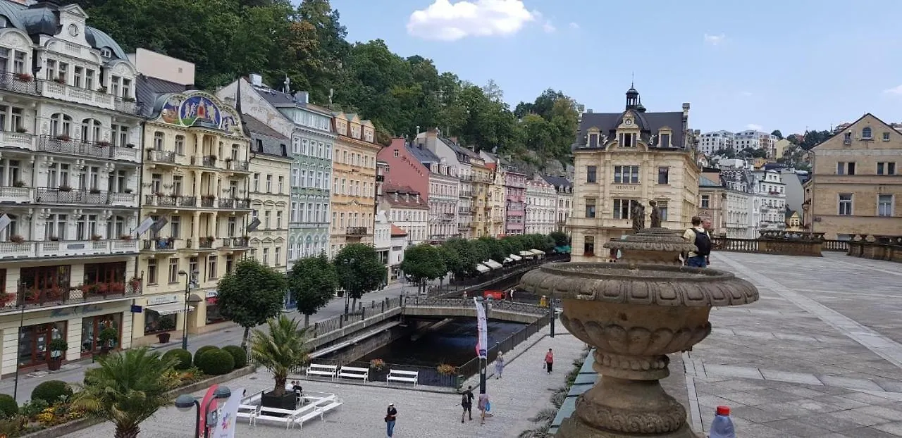Ksenia Apartment Karlovy Vary 0*,